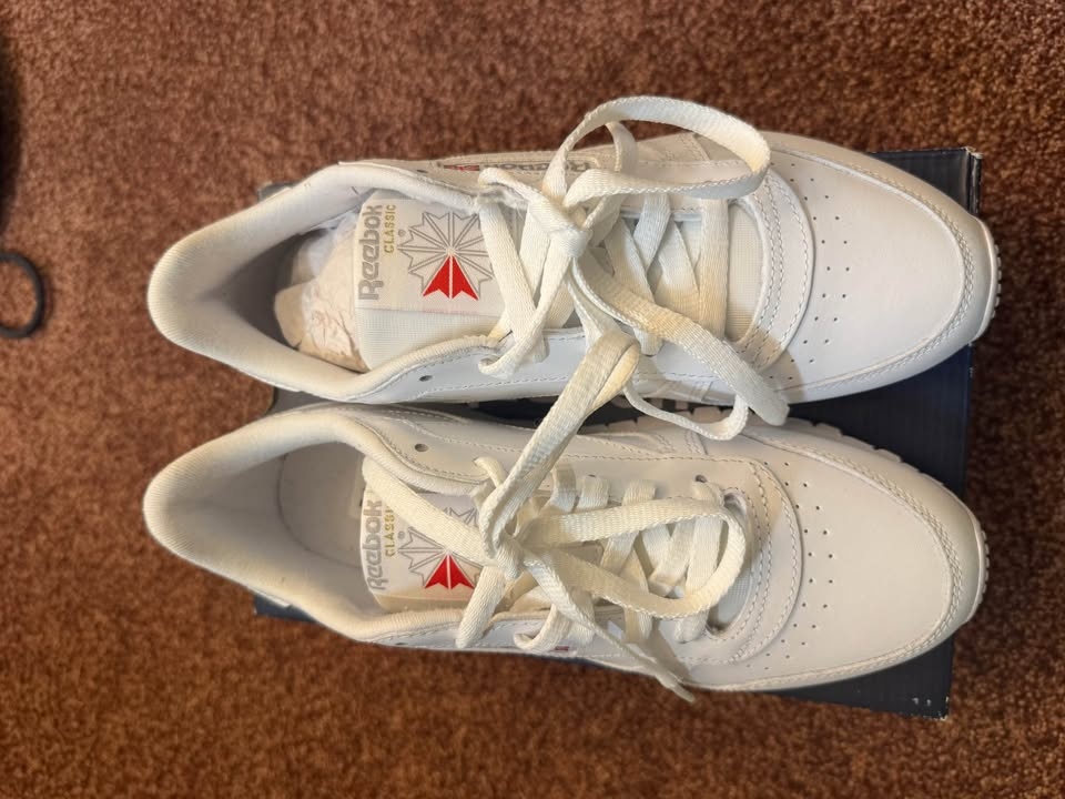 Reebok Women’s Classic leather shoes US 8.5 - photo 4