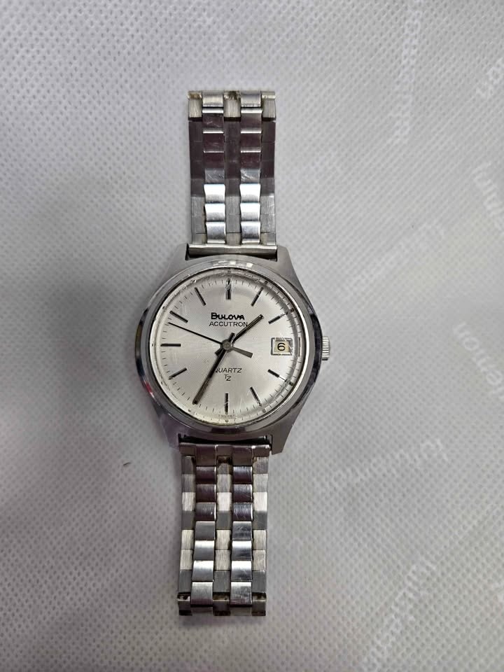 Vintage Bulova Accutron N7 Quartz TZ Watch