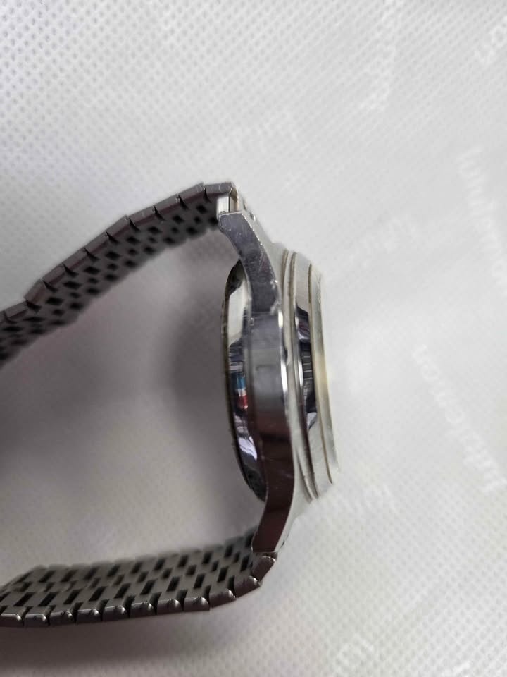 Vintage Bulova Accutron N7 Quartz TZ Watch - photo 3