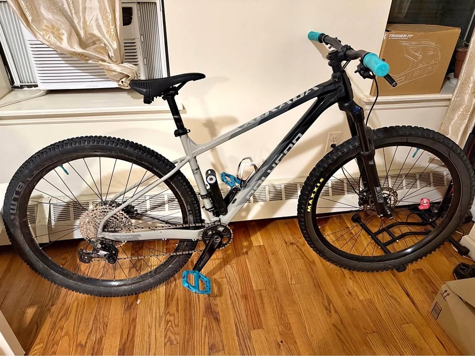 Mountain Bike Xtrada 7 - Size L, 29-inch