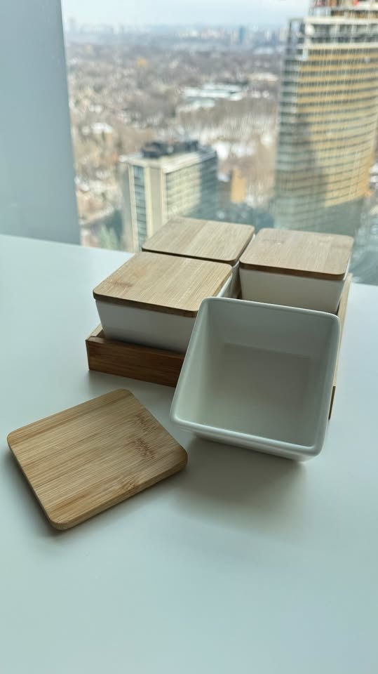 Bamboo Condiment / Snack Serving Set – Ceramic Bowls with Lids - photo 2