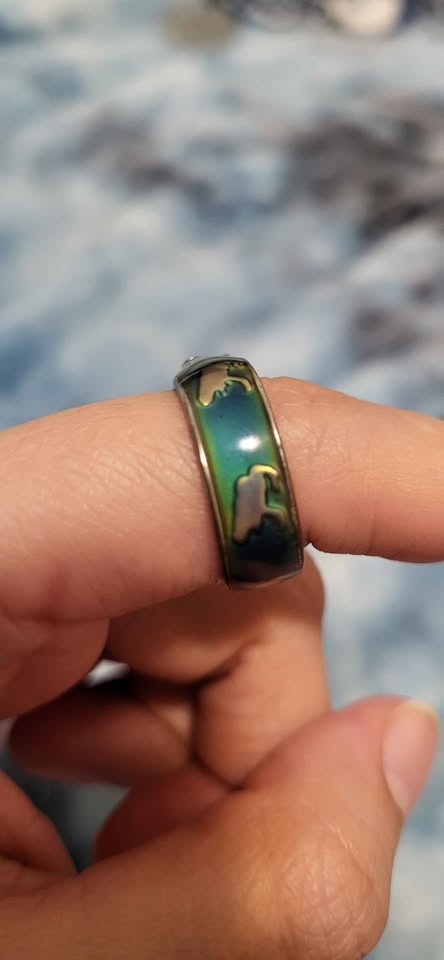 Colour Changing Mood Ring with Frog Design - photo 4