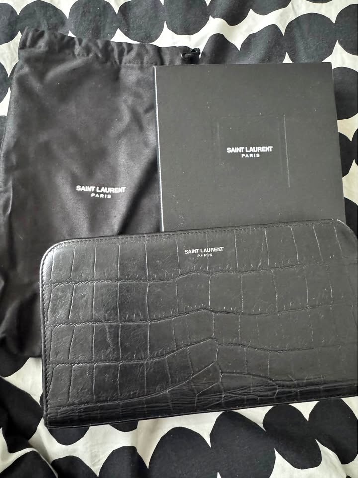 Saint Laurent Unisex Zippy Wallet - Croc Embossed Leather