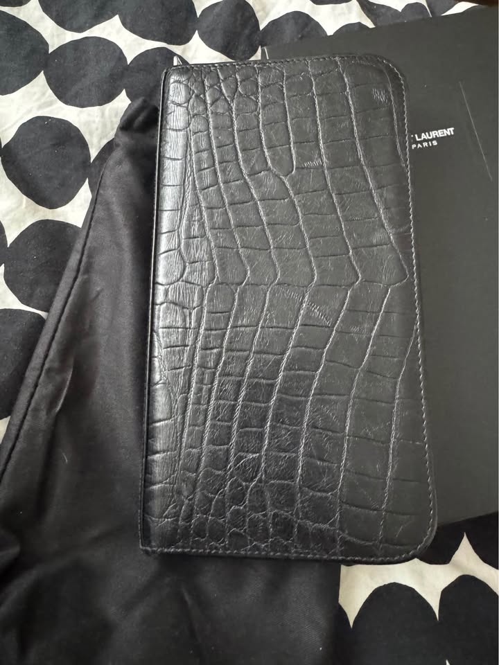 Saint Laurent Unisex Zippy Wallet - Croc Embossed Leather - photo 2