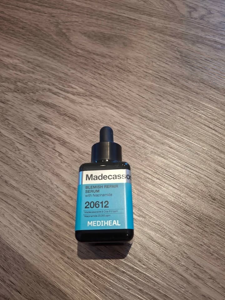 Korean Skincare Bundle: Mediheal Serum, Ongredien