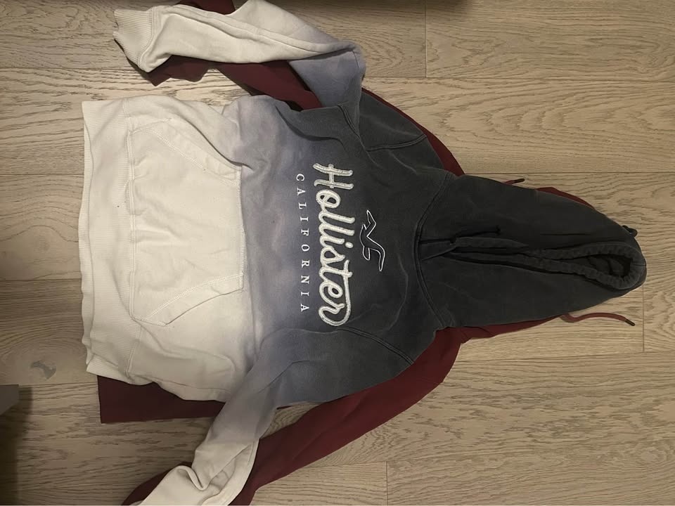 Hollister Hoodies - open to offers pls dm - photo 2