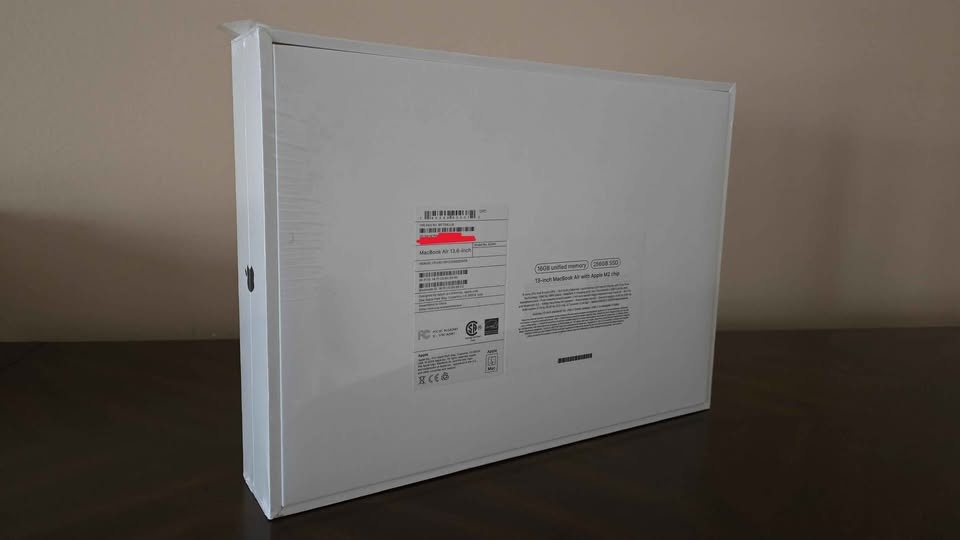 Apple MacBook Air 13.6" M2 – Midnight – Brand New – 1 - photo 2