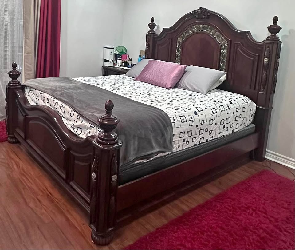 King Bed and 2 Matching Side Tables