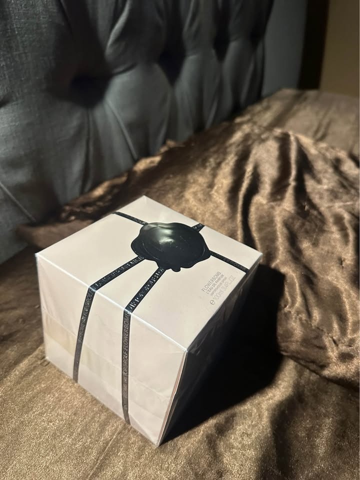 Viktor & Rolf Flowerbomb 100ml - photo 4