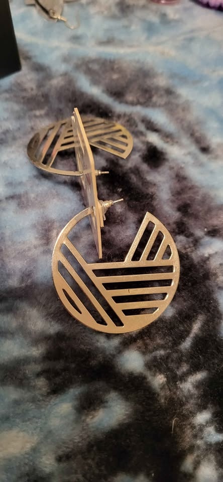 Toi & Me Silver Geometric Hoop Earrings - photo 2