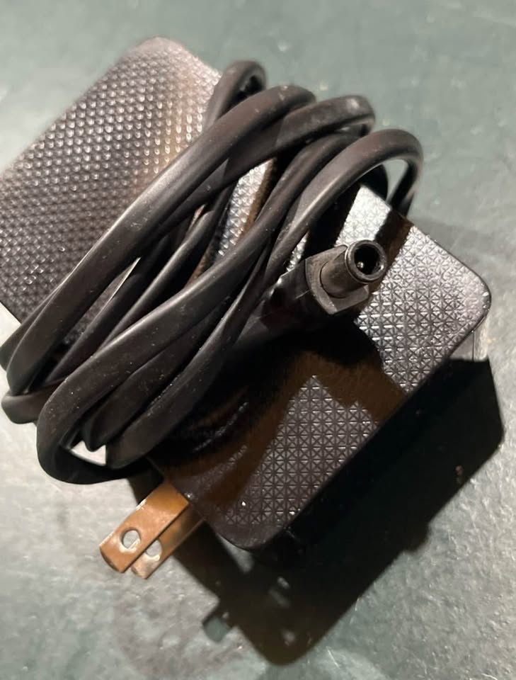 AC Power Adapters - Tested - photo 2
