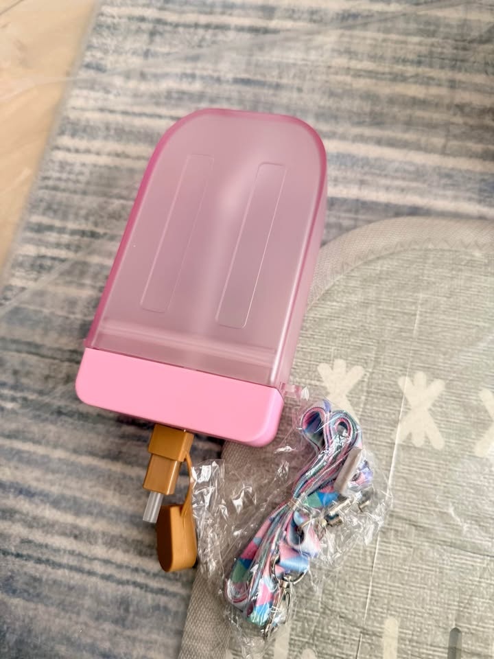 Popsicle Shape Water Bottle - photo 2