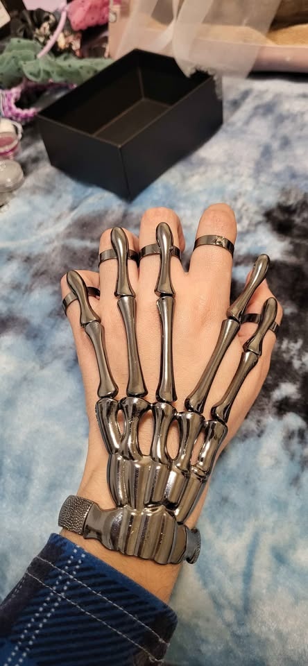 Skeleton Hand Bracelet with Rings - photo 3
