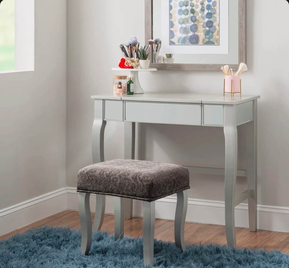 House of Hampton Daughtry Vanity Set w/ Mirror & Stool - photo 2