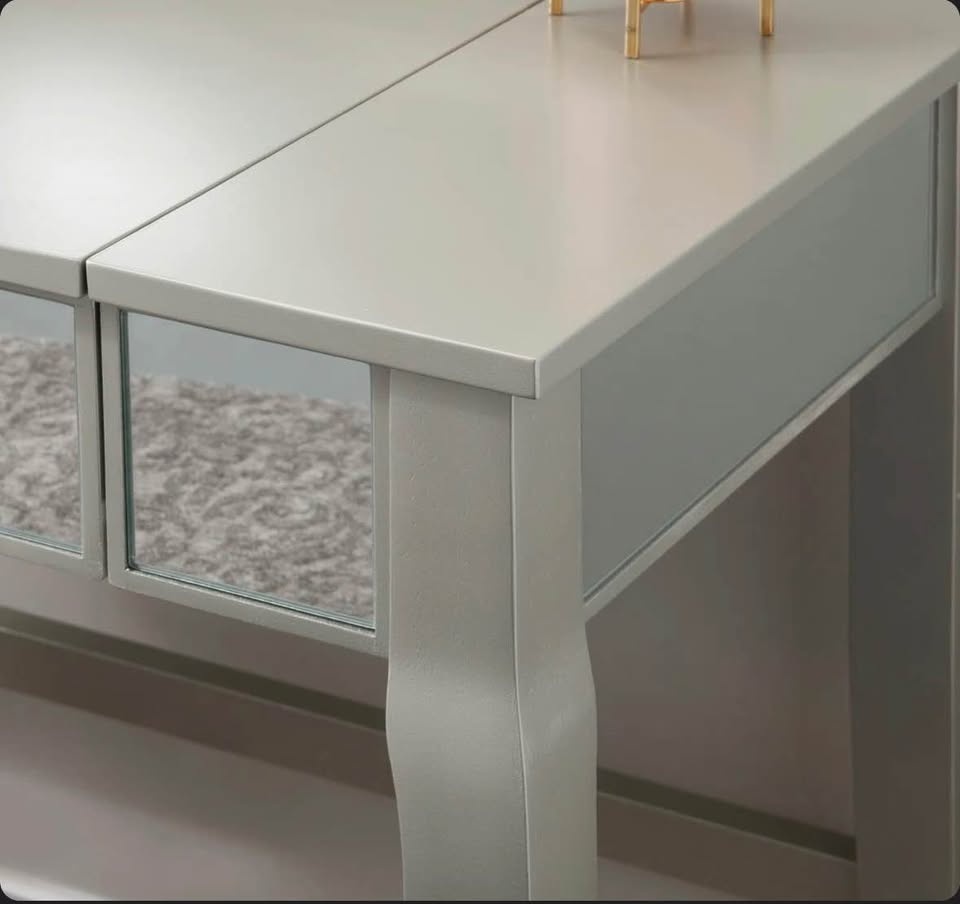 House of Hampton Daughtry Vanity Set w/ Mirror & Stool - photo 3