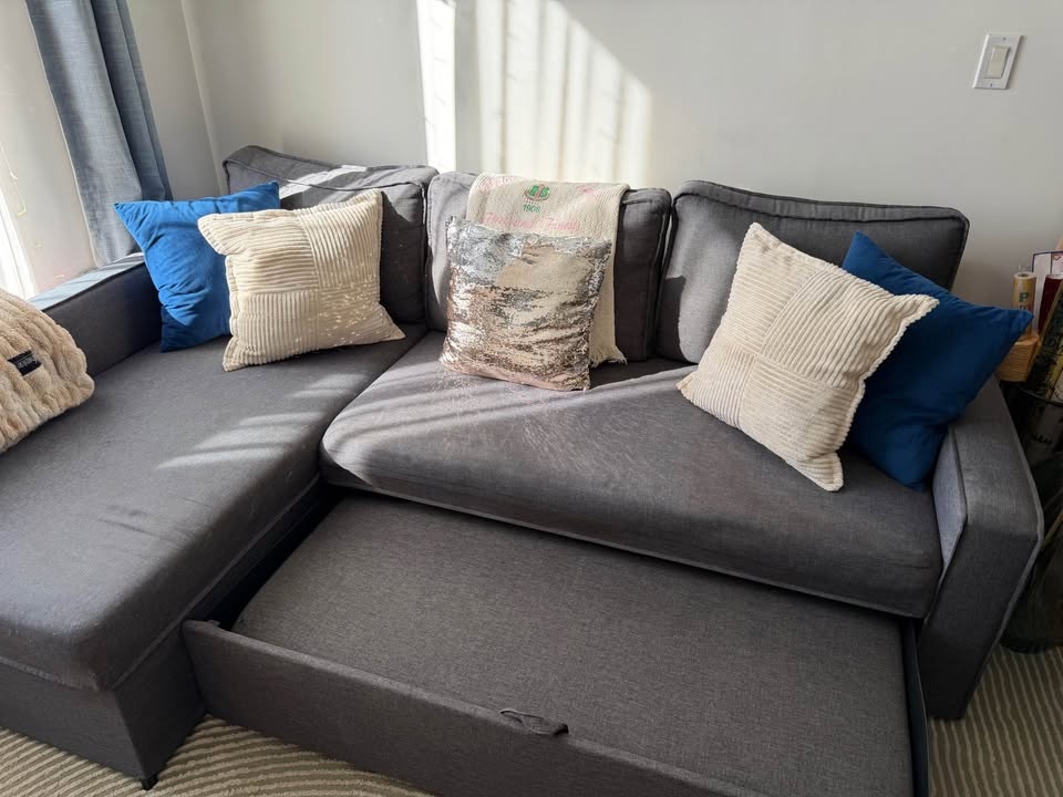 Couch with trundle sleeper and storage chaise! - photo 2
