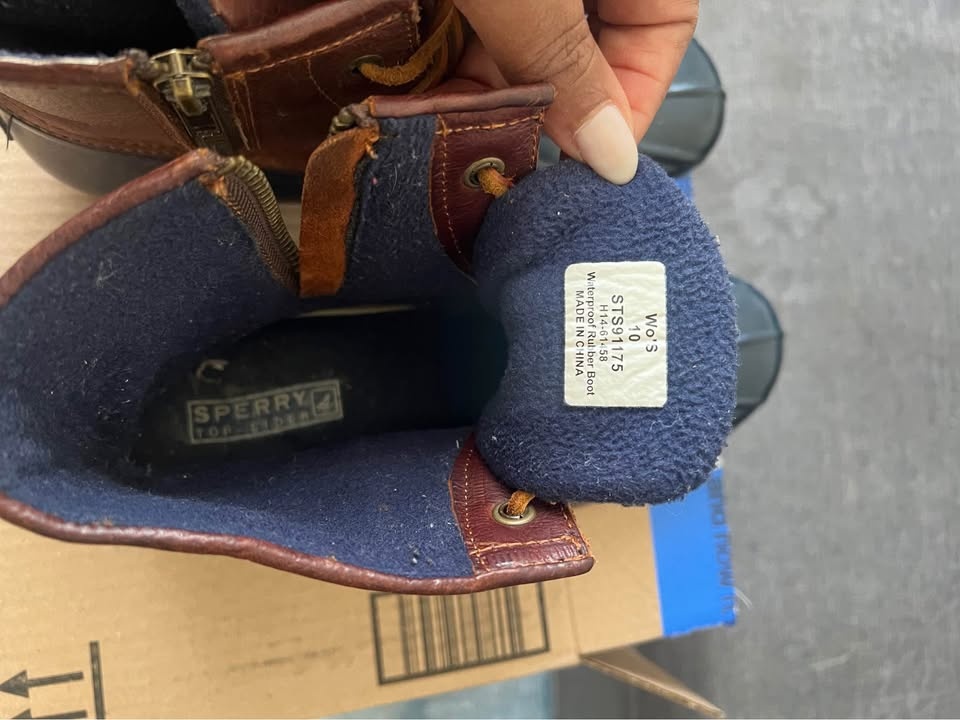 Sperry Brown and Navy Duck Rain Boots - Size 10 - photo 3