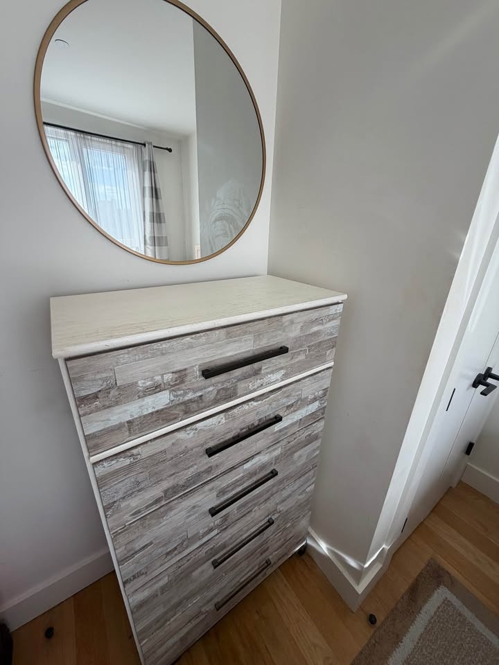 Ashley Furniture 5 Drawer Dresser - photo 2