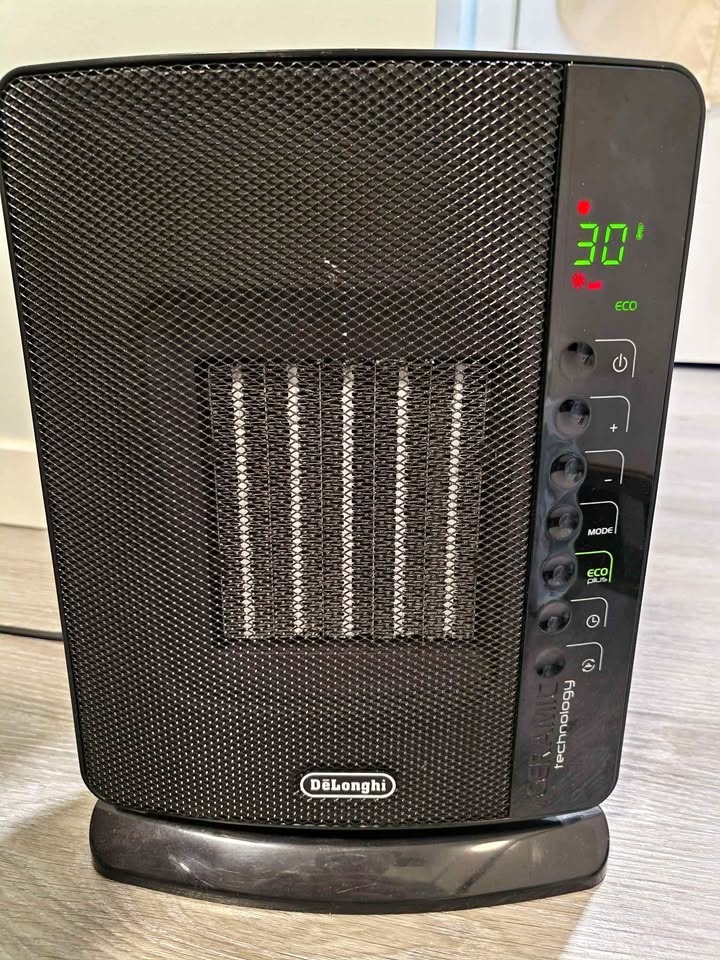 DeLonghi Tabletop Heater