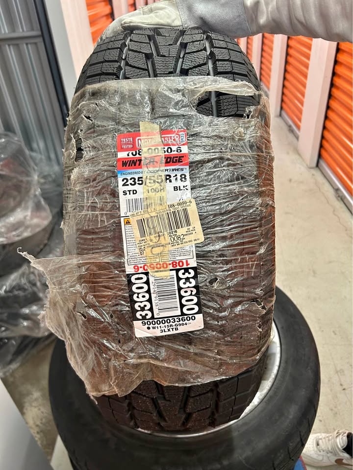 1 New Cooper Evolution Winter Tire 235/55R18 McCowan & Lawrence