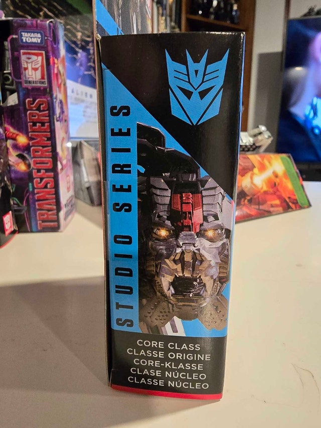 Transformers Studio Series Ravage - photo 3