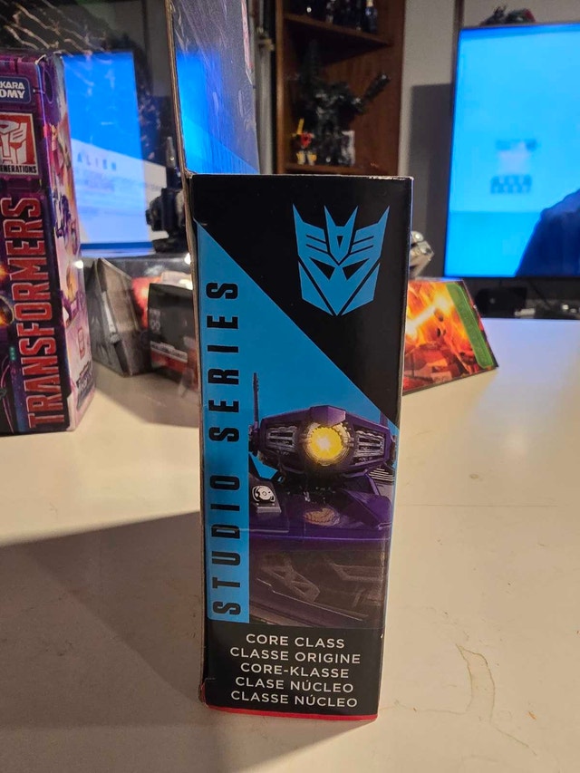 Core class Studio Series Shockwave - photo 2