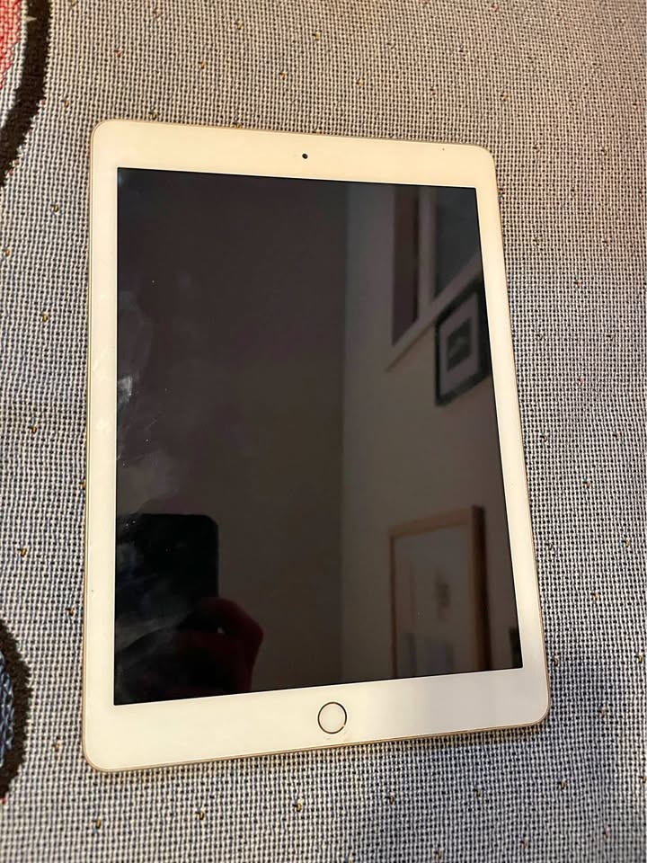 iPad - 5th Gen