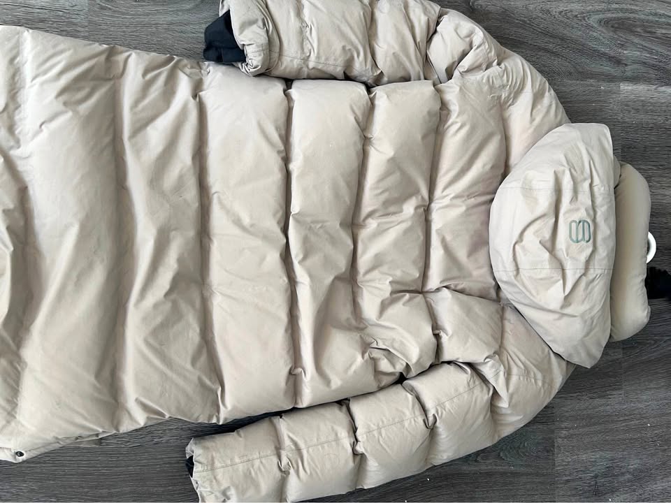 Aritzia Superpuff - Superlong