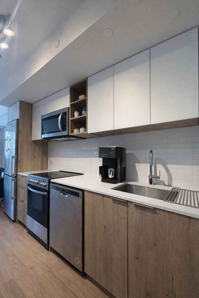 1 Bed 1 Bath Apartment for Rent - photo 2