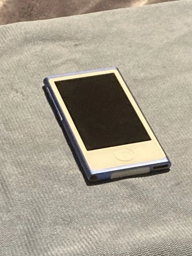 Apple iPod Nano A1446 Music Player - 16GB