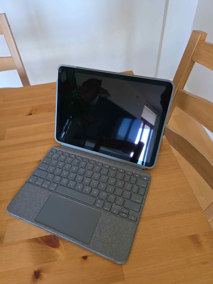 iPad Air 4th Gen - photo 3