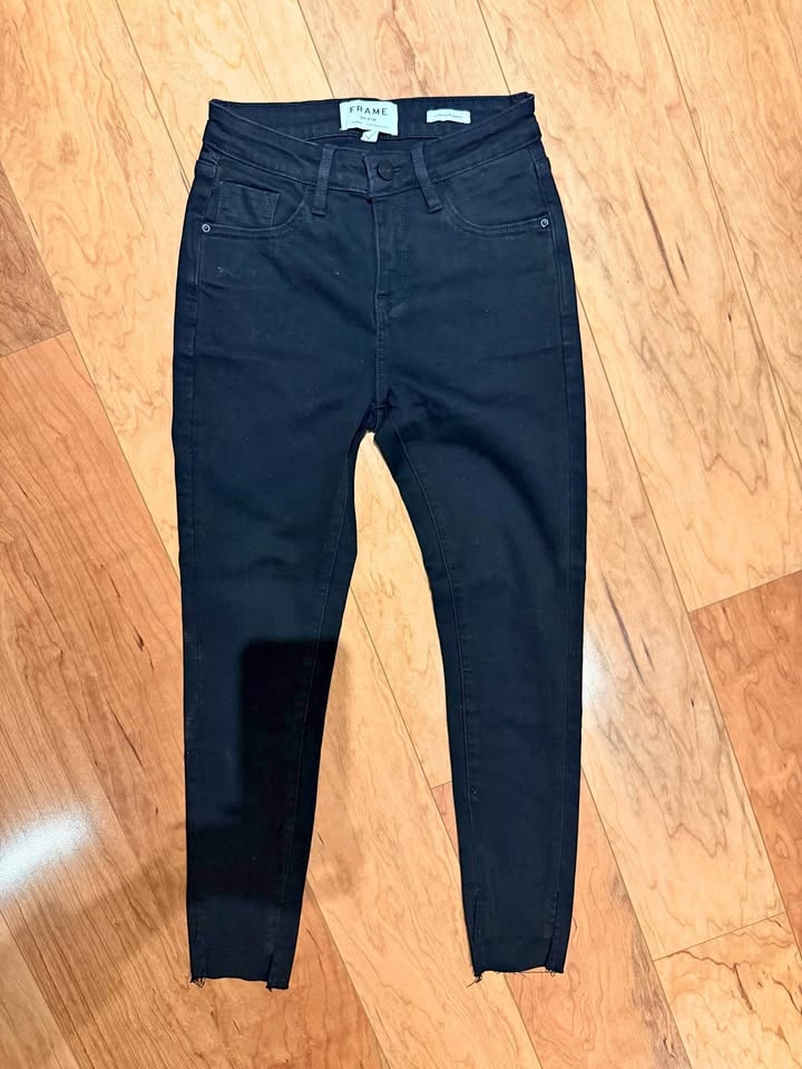 Frame Le Skinny de Jeanne Film Noir Black Jeans Size 25