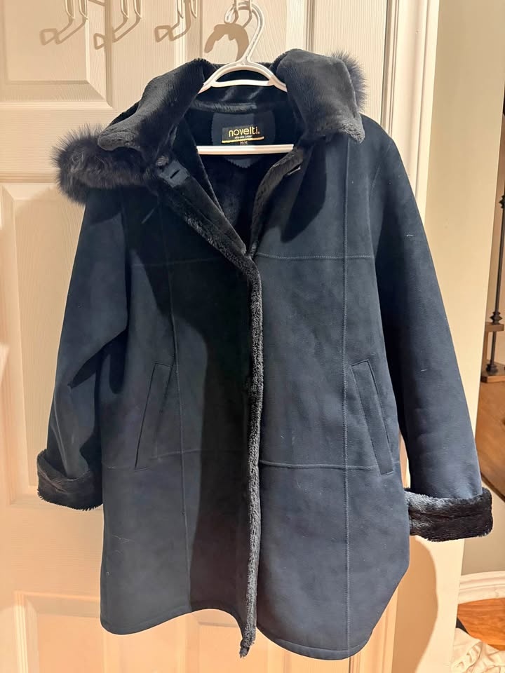Novelti Size M Black Faux Fur Coat with Real Fox Trim