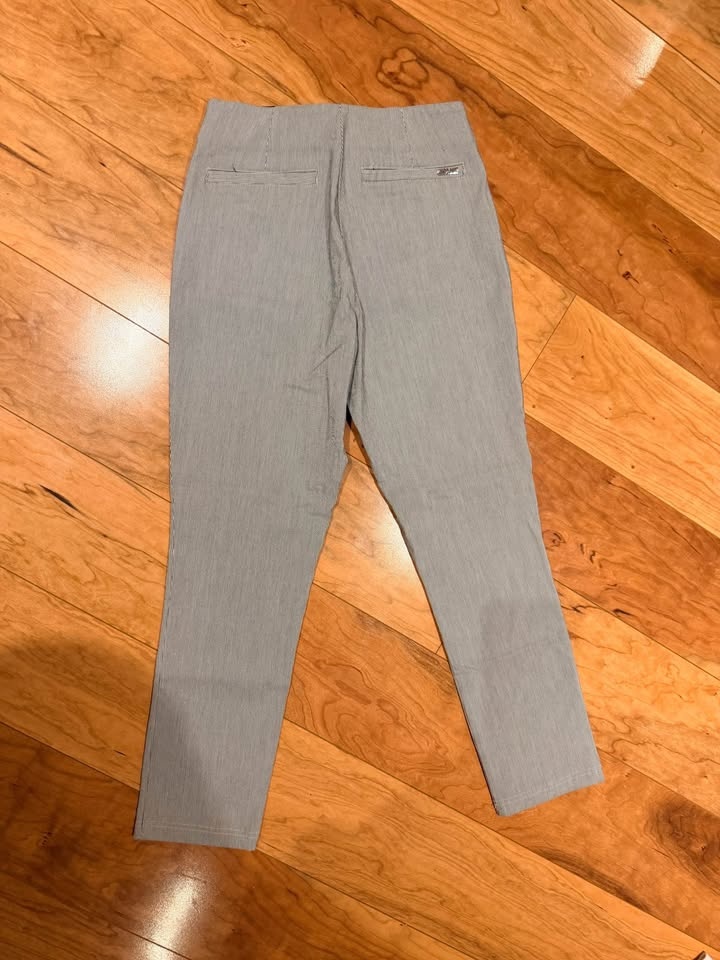 BNWT Woman Pant Size 2 - photo 2