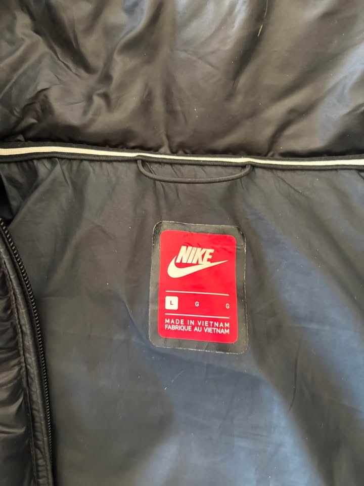 Nike Black Puffer Jacket Large - photo 3