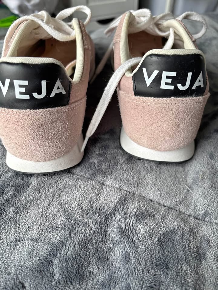Veja Women’s Sneakers