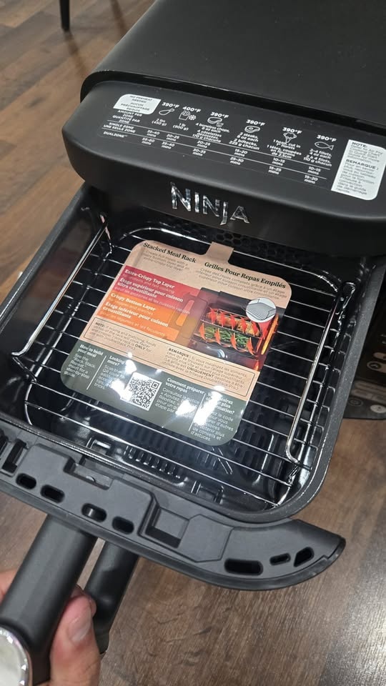 Brand New Ninja DoubleStack 8qt 2-Basket Air Fryer - photo 4