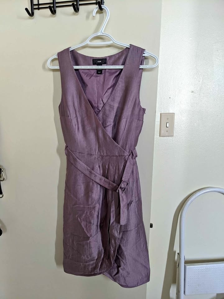 Sleeveless dress