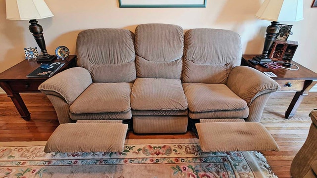 2 pc. La-Z-Boy Reclining Sofa and Loveseat Set