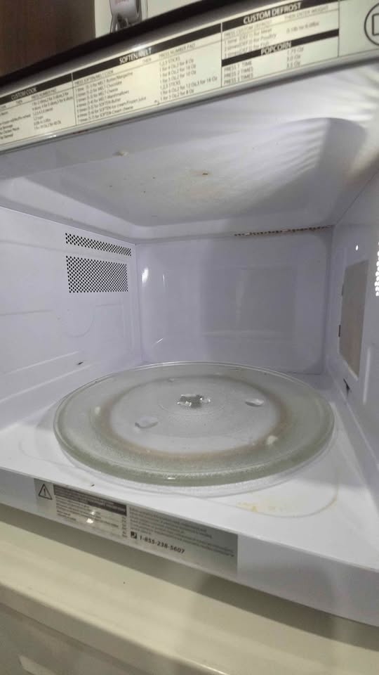 Toshiba Microwave - photo 4
