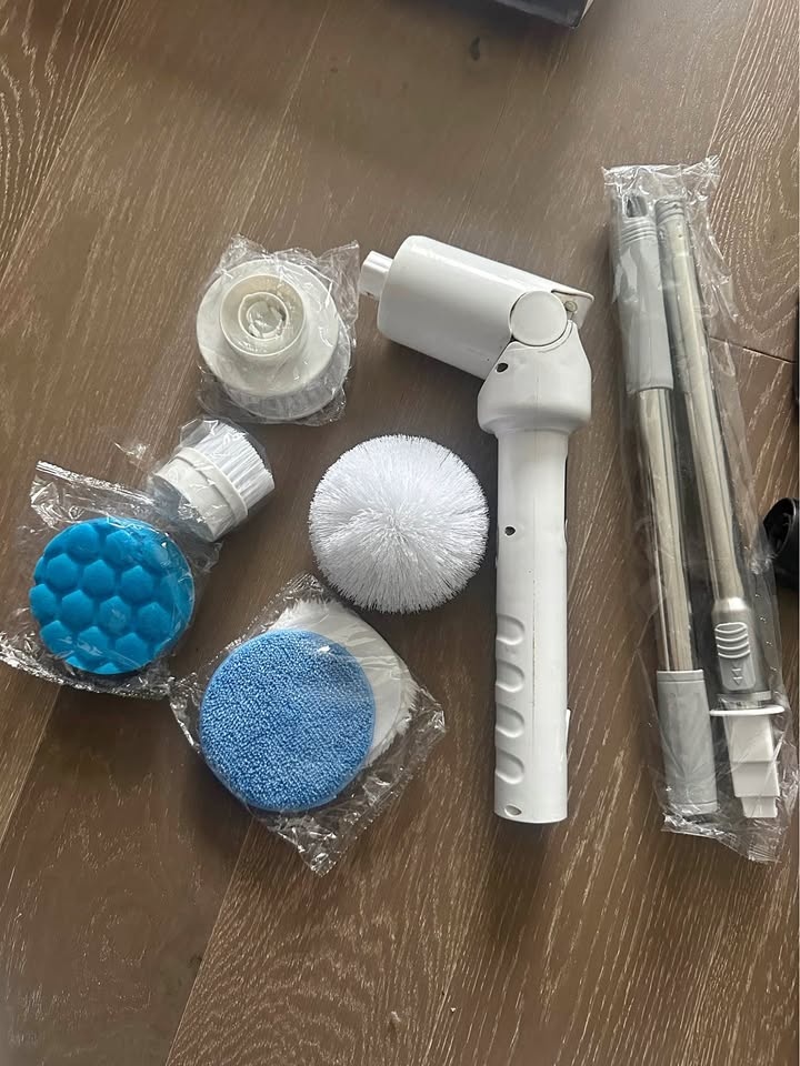 Electric Spin Scrubber with 8 Brush Heads