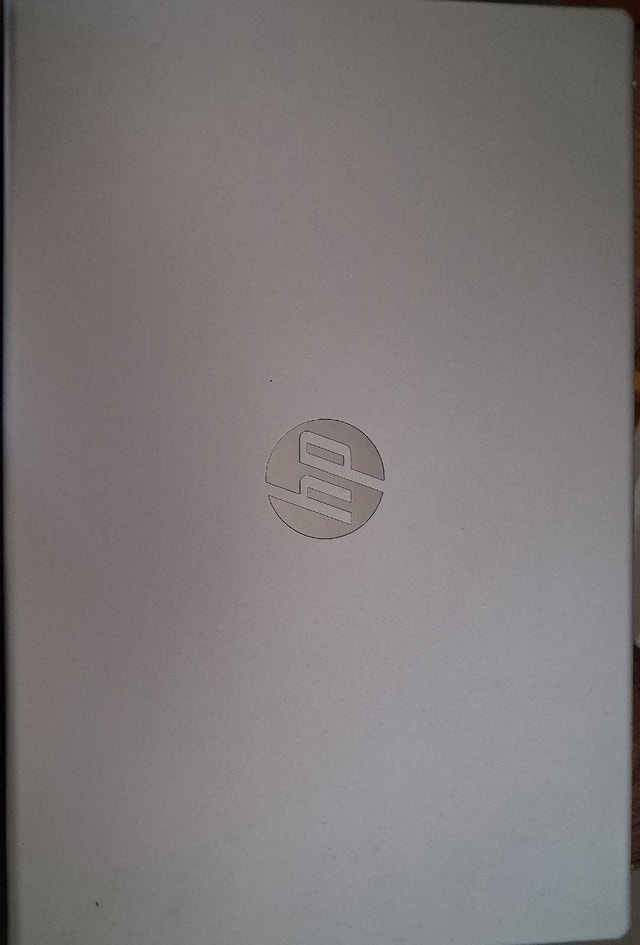 HP 15 inch Laptop - Rarely Used - photo 3