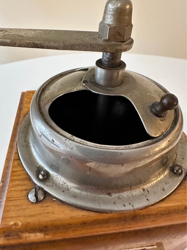 Vintage HAHA German Manual Coffee Grinder - Post-War Mid-Century - photo 3