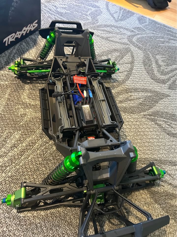 X Maxx Ultimate BNIB - photo 2
