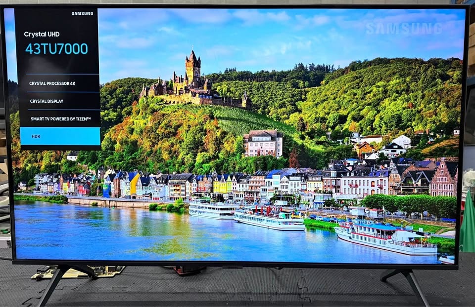 Samsung 43” TU7000 4K Smart TV