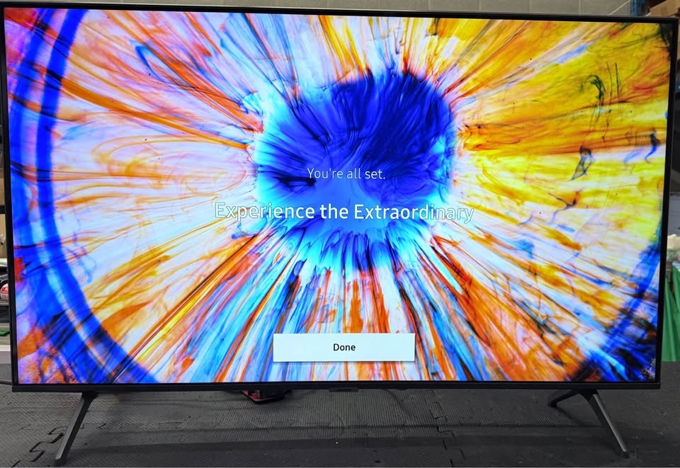 Samsung 43” TU7000 4K Smart TV - photo 3