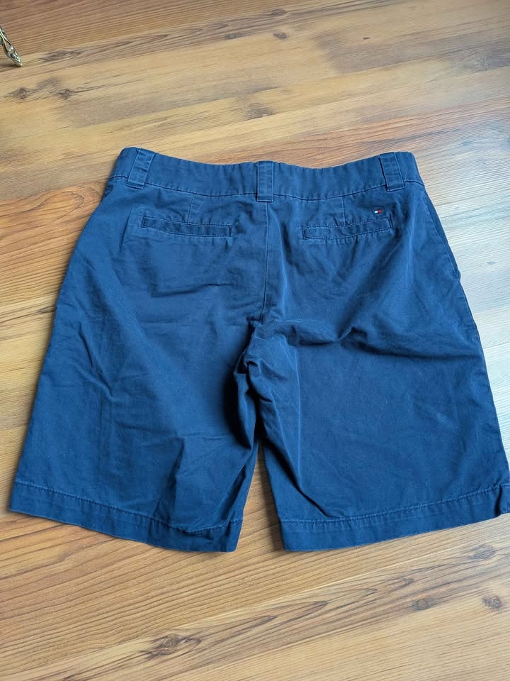 Women's Brand-Name Shorts - Size 8 - photo 2