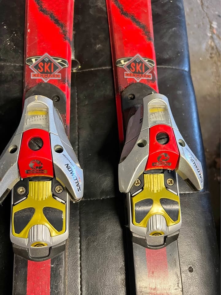 Elan Monoblock Parabolic Skis - Women's