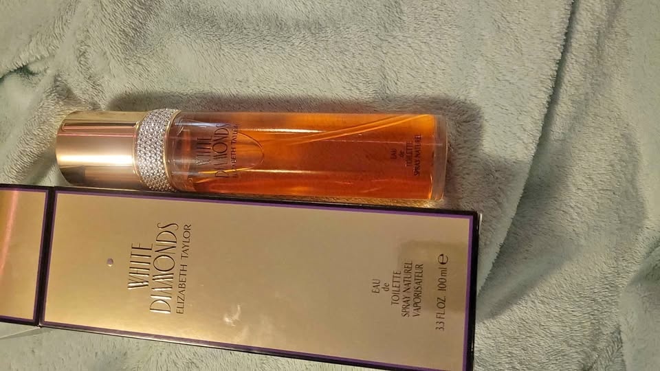 Perfume - Elizabeth Taylor