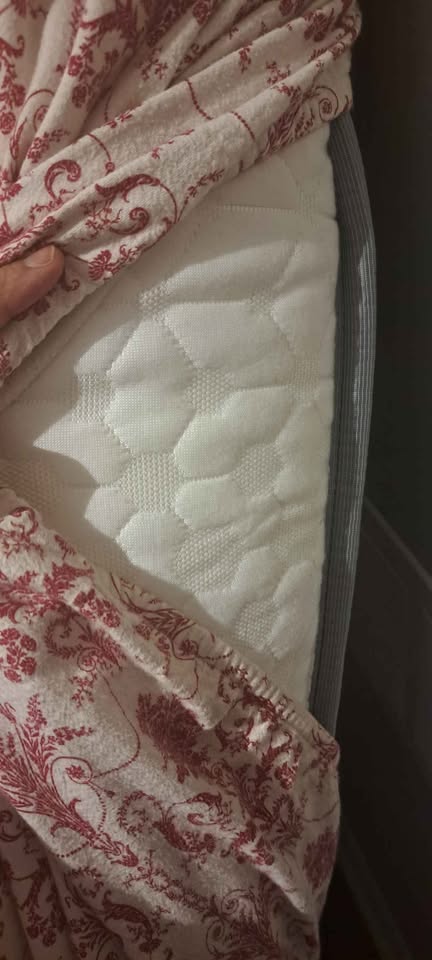 Full Size Spring Mattress- 8"  (price negotiable) - photo 3